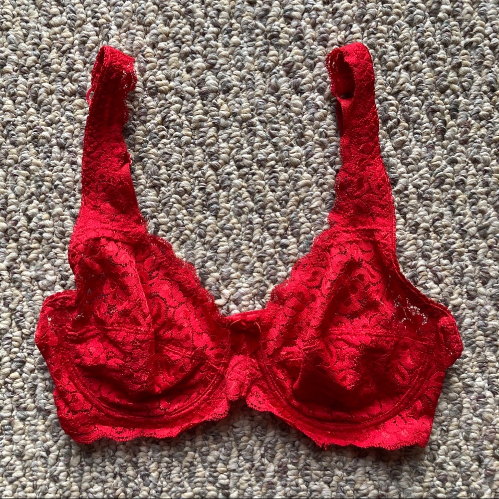 NWOT Red Lace Bra